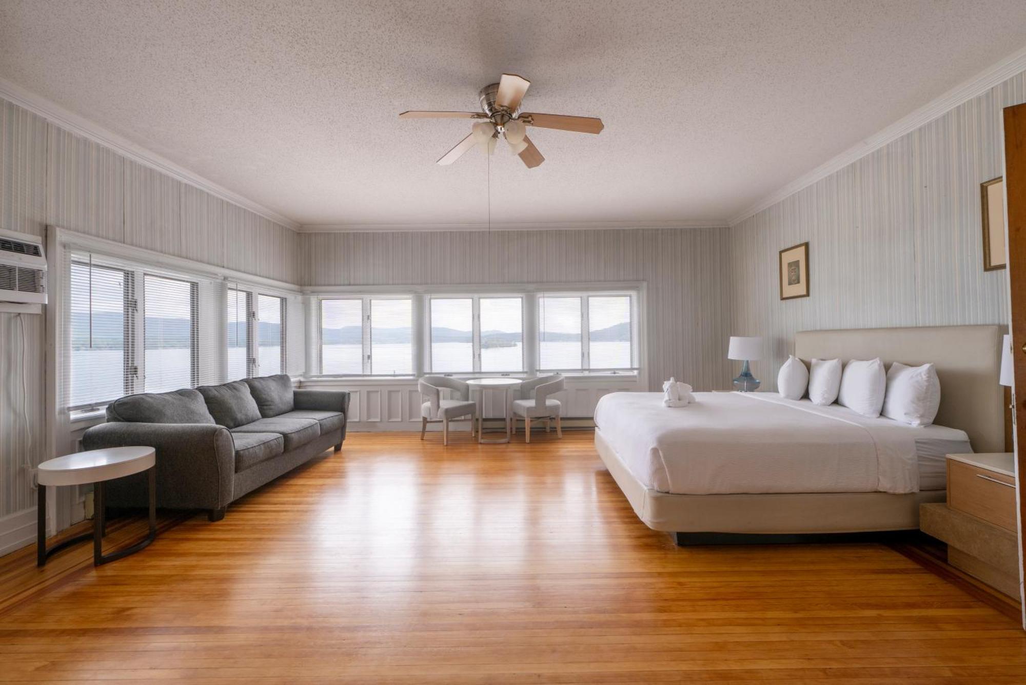 Depe Dene Lakeside 3*